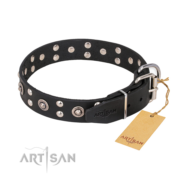 Rust-proof D-ring on leather collar for your stylish four-legged friend