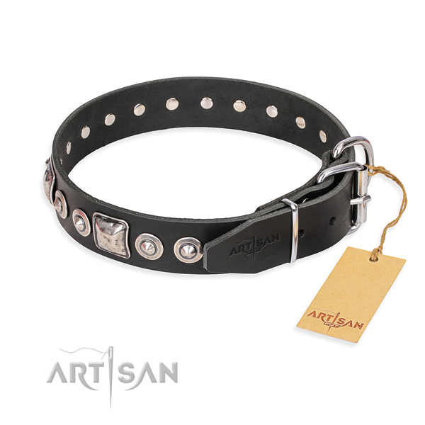 Leather dog collar made of soft material with rust-proof decorations