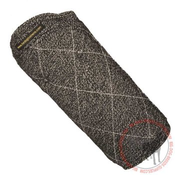 Safe and comfortable leg sleeve stitched for durability