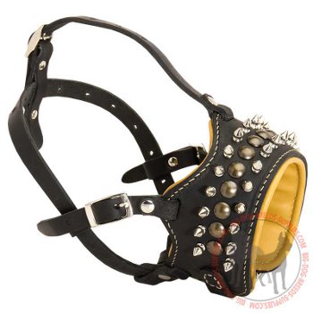 Dog leather muzzle with Nappa leather lining